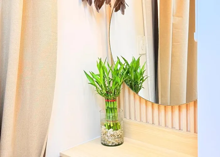 Aparthotel Goldleaf At Red Residences With Balcony In Prime Makati Location *