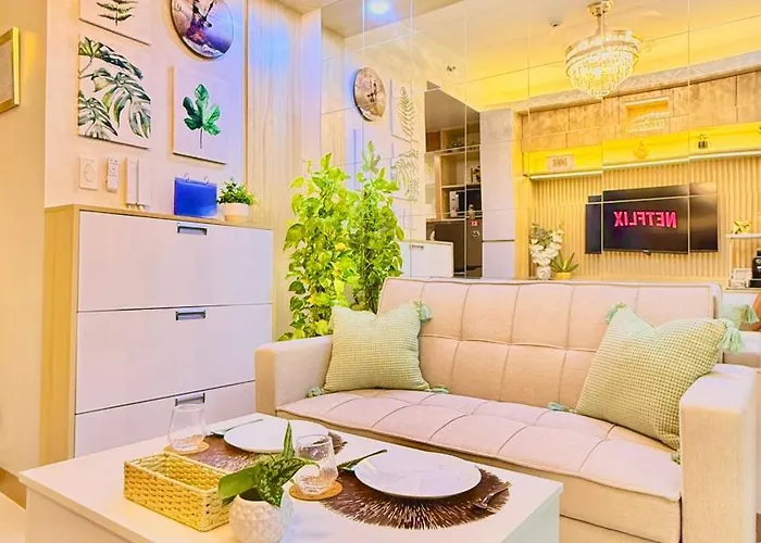Aparthotel Goldleaf At Red Residences With Balcony In Prime Makati Location