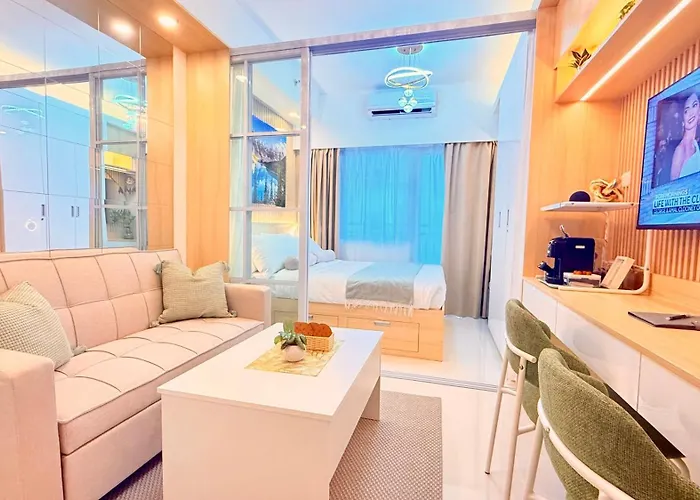 Aparthotel Goldleaf At Red Residences With Balcony In Prime Makati Location *