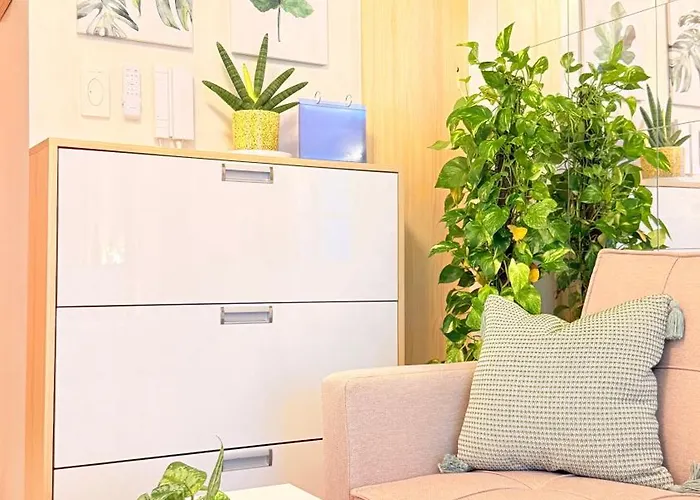 Goldleaf At Red Residences With Balcony In Prime Makati Location *