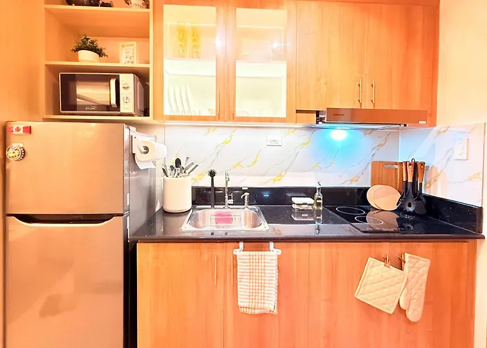 Aparthotel Goldleaf At Red Residences With Balcony In Prime Makati Location Manila