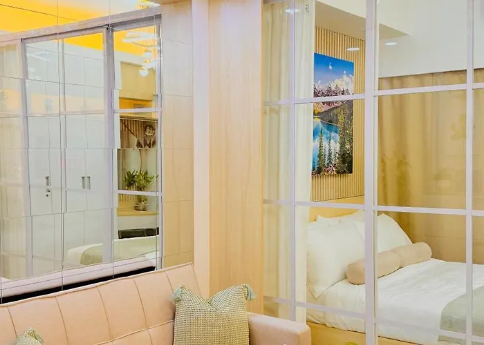 Aparthotel Goldleaf At Red Residences With Balcony In Prime Makati Location *